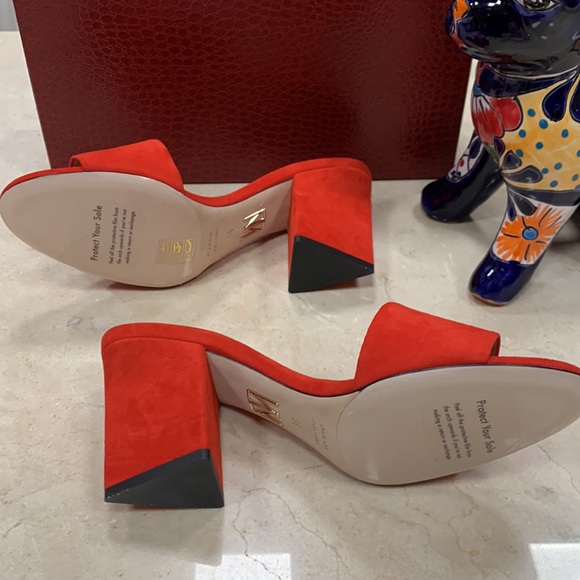 TAMARA MELLON ROCHE RED SUEDE SLIDES WITH WRAPPPED TRIANGLE HEEL SIZE 38 US 8 - Picture 14 of 16